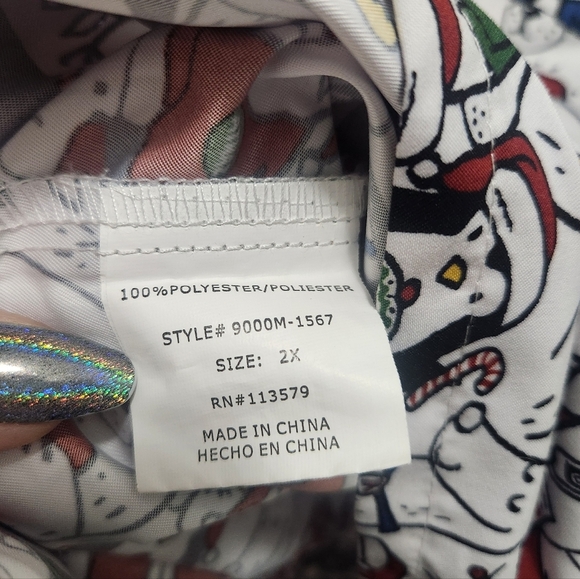 Christmas Scrub Top 2X Vneck Where Is Santa GABBY BROOKE Pockets Winter Animals - Picture 5 of 5